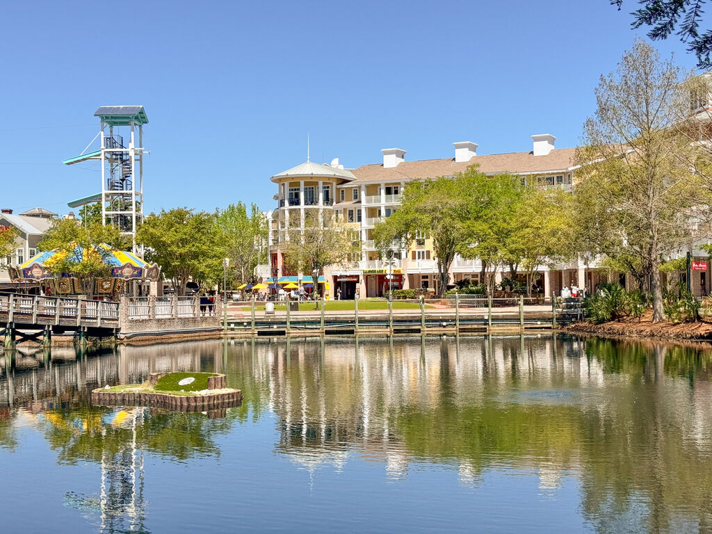 2 House vacation rental located in Destin 1