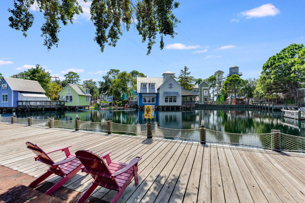 2 House vacation rental located in Destin 1