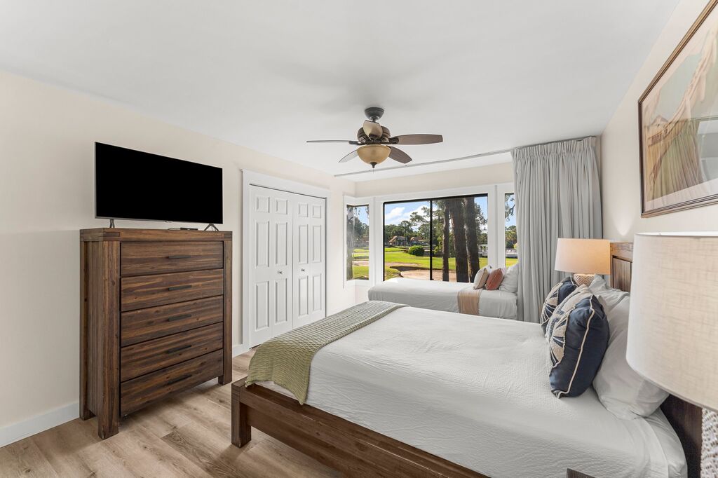 2 House vacation rental located in Destin 1