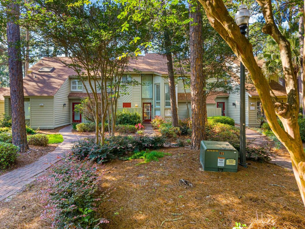 2 House vacation rental located in Destin 1