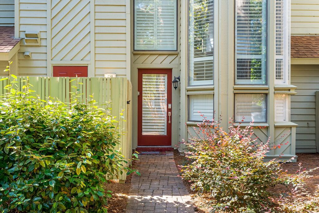 2 House vacation rental located in Destin 1