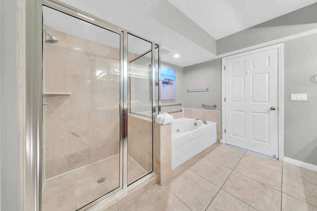 3 Condominium vacation rental located in Okaloosa Island 1