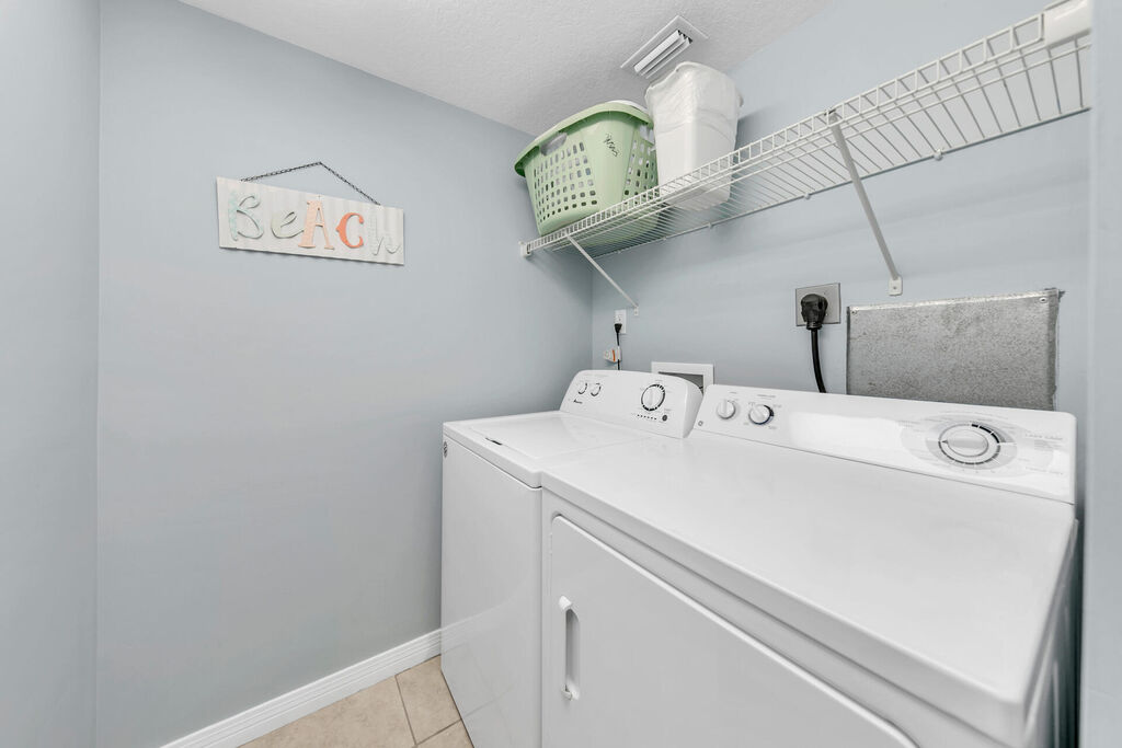 3 Condominium vacation rental located in Okaloosa Island 1