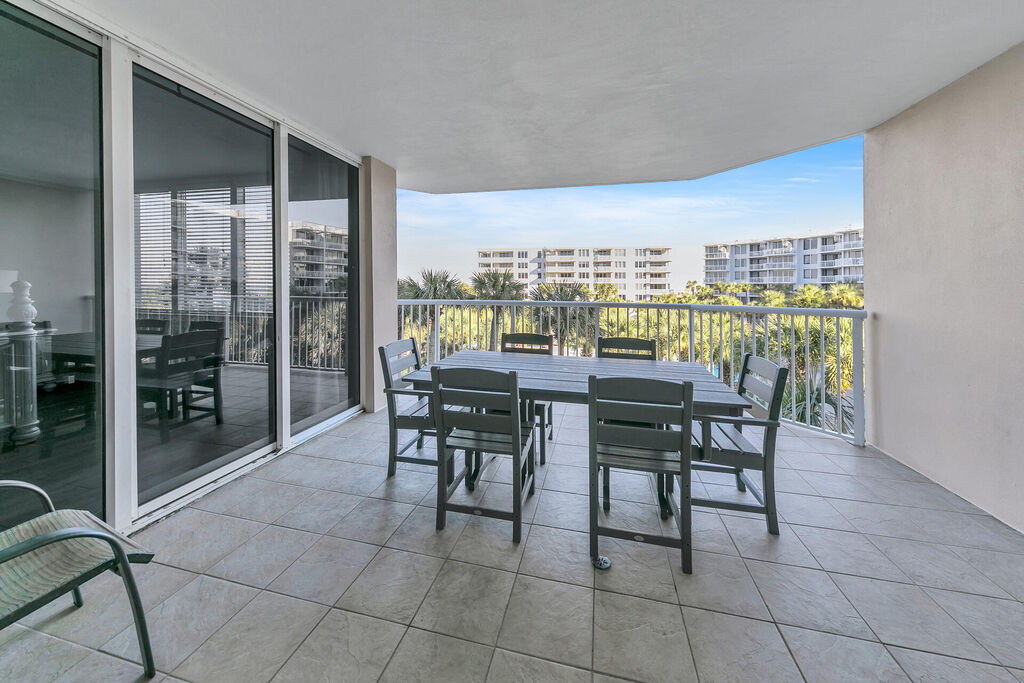3 Condominium vacation rental located in Okaloosa Island 1
