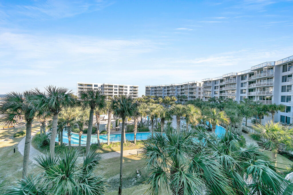 3 Condominium vacation rental located in Okaloosa Island 1