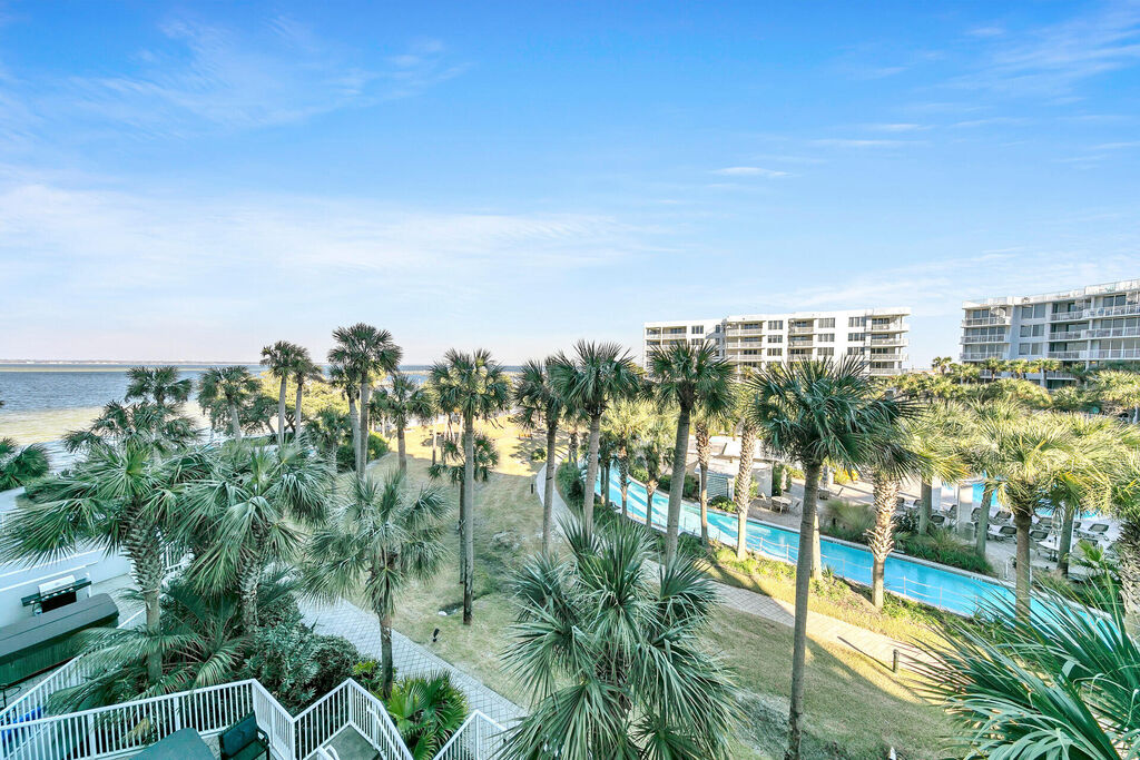 3 Condominium vacation rental located in Okaloosa Island 1