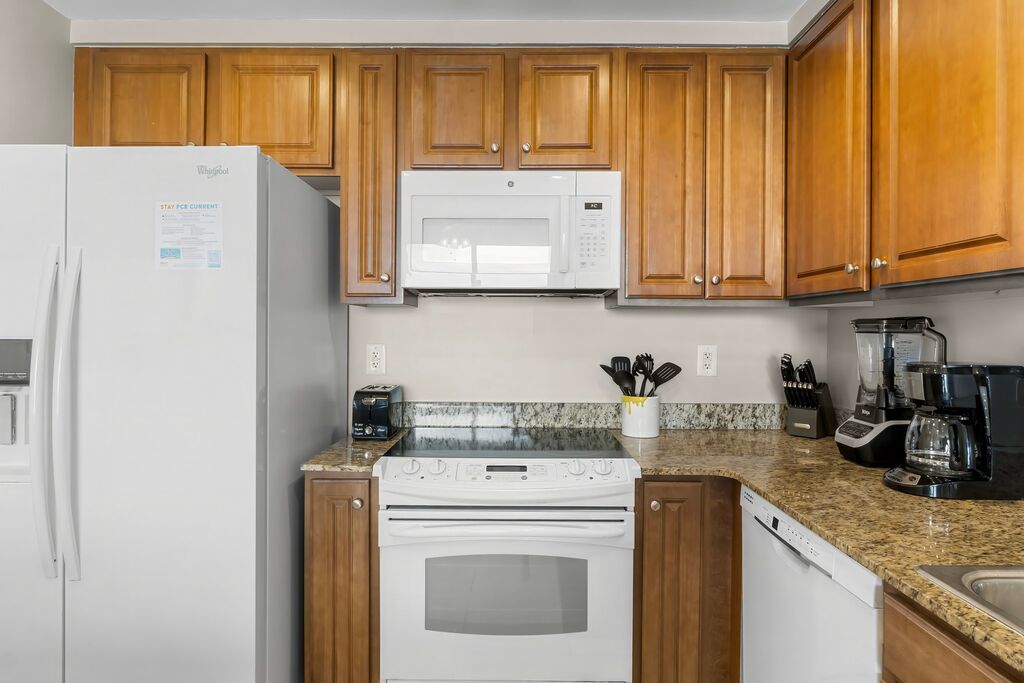 2 Condominium vacation rental located in Panama City Beach 1