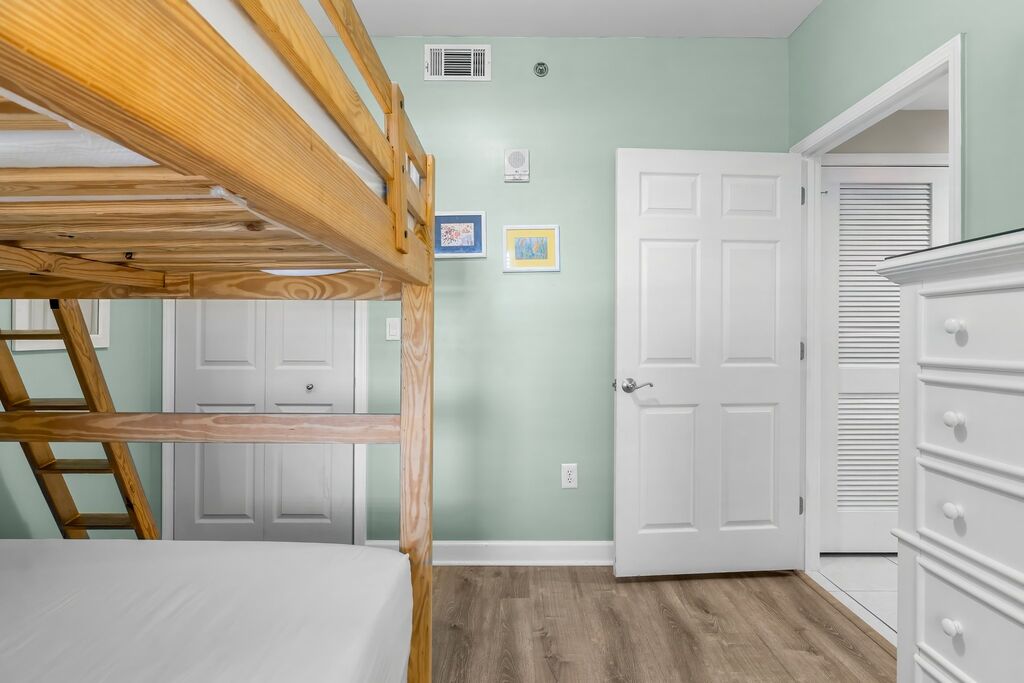 2 Condominium vacation rental located in Panama City Beach 1