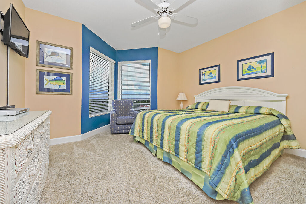 3 Condominium vacation rental located in Destin 1