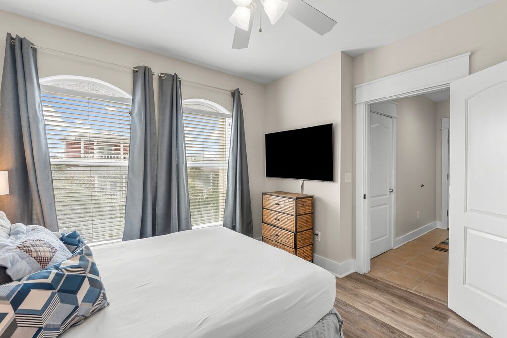 4 Condominium vacation rental located in 30A 1