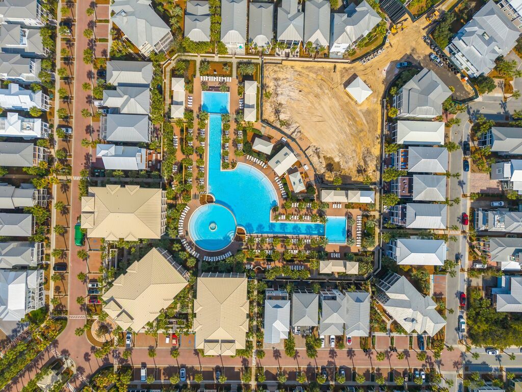 4 Condominium vacation rental located in 30A 1