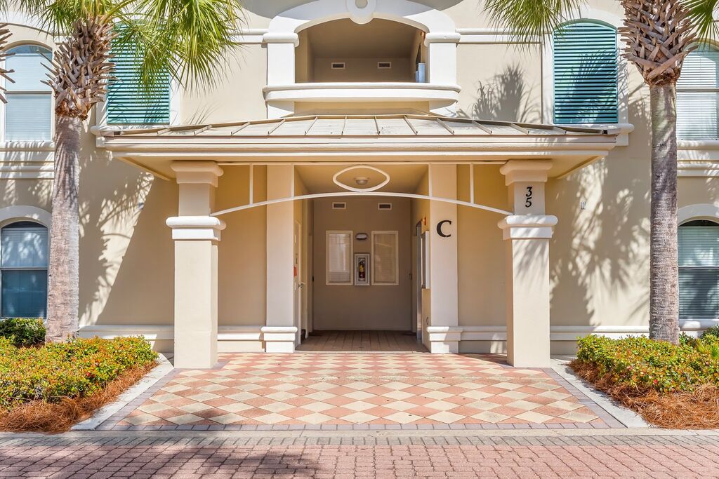 4 Condominium vacation rental located in 30A 1