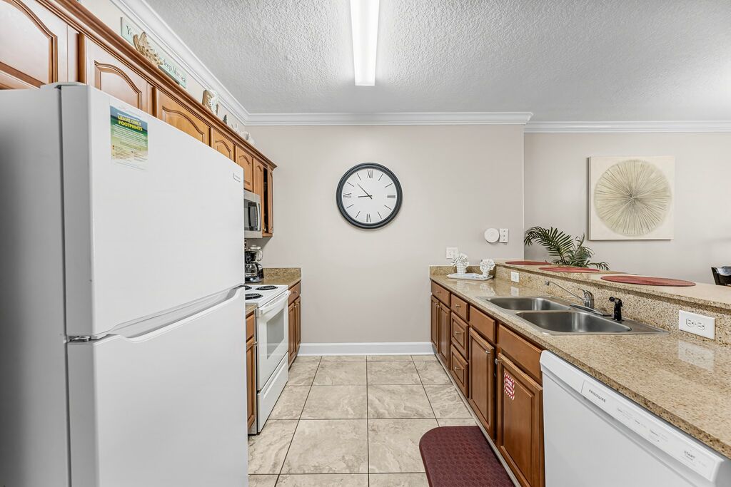 4 Condominium vacation rental located in Panama City Beach 1