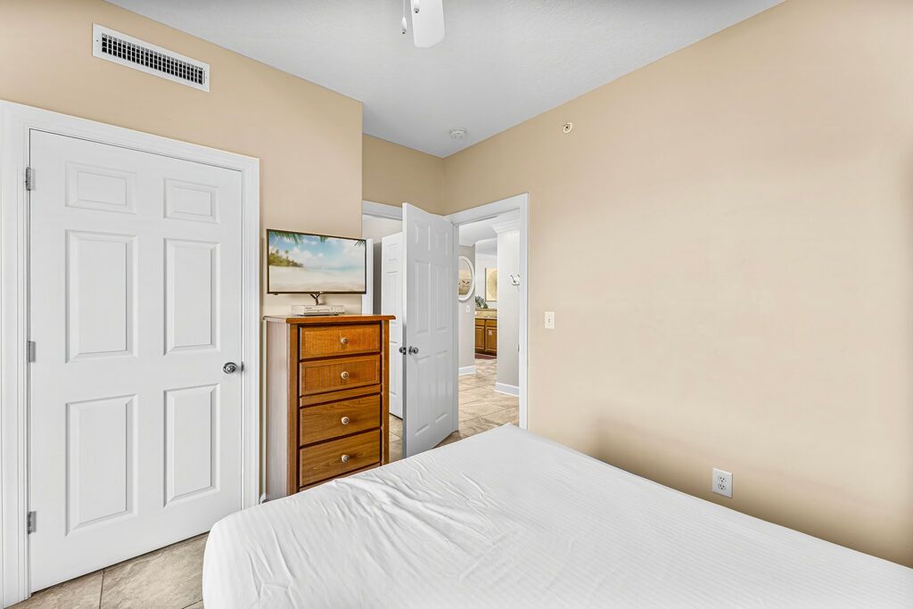 4 Condominium vacation rental located in Panama City Beach 1