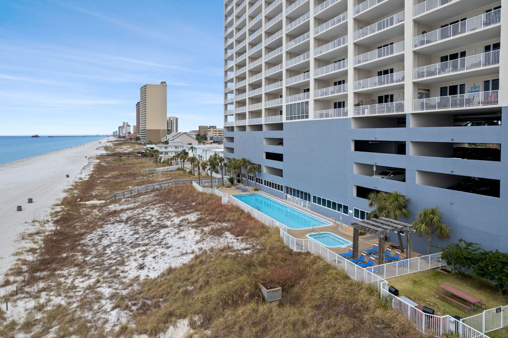 4 Condominium vacation rental located in Panama City Beach 1