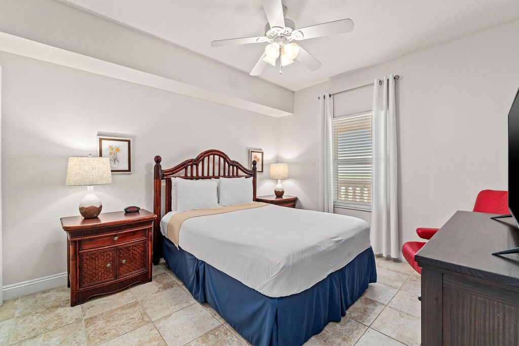 3 Condominium vacation rental located in Panama City Beach 1