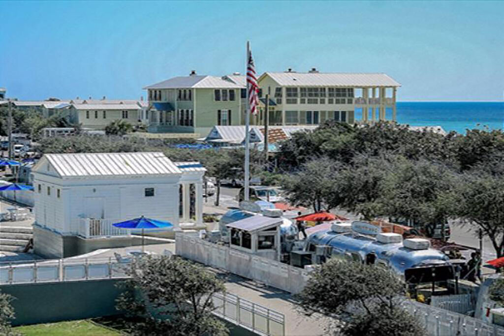 1 House vacation rental located in 30A 1
