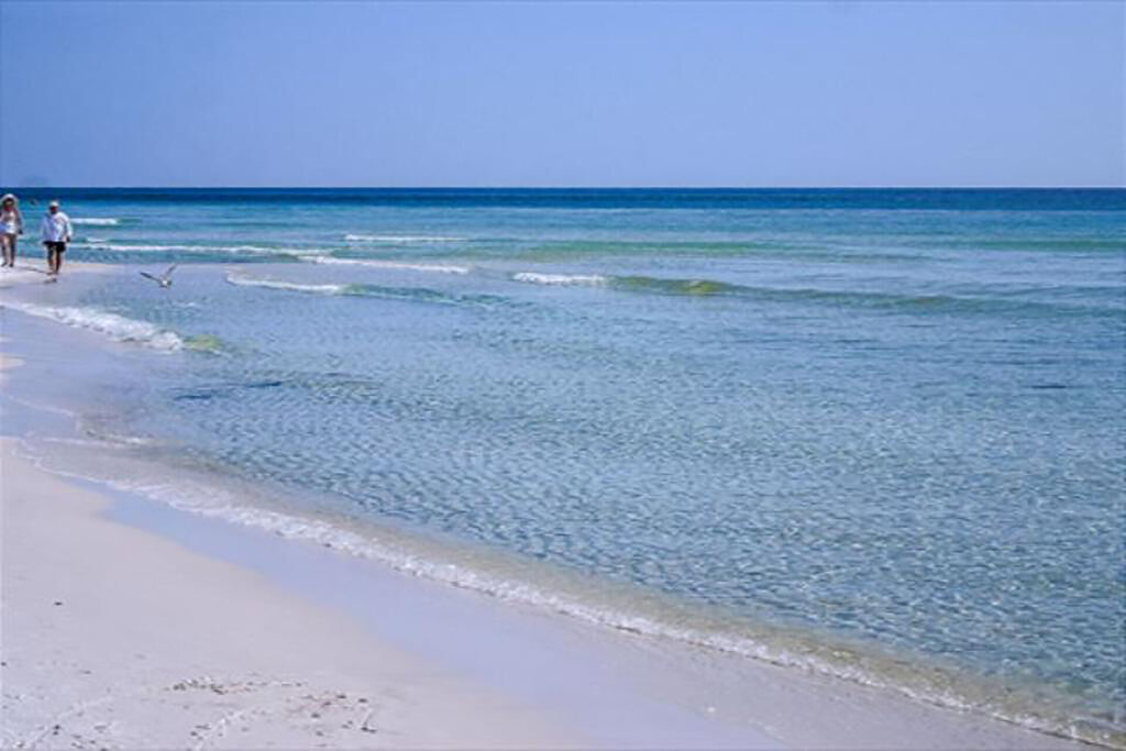 1 House vacation rental located in 30A 1