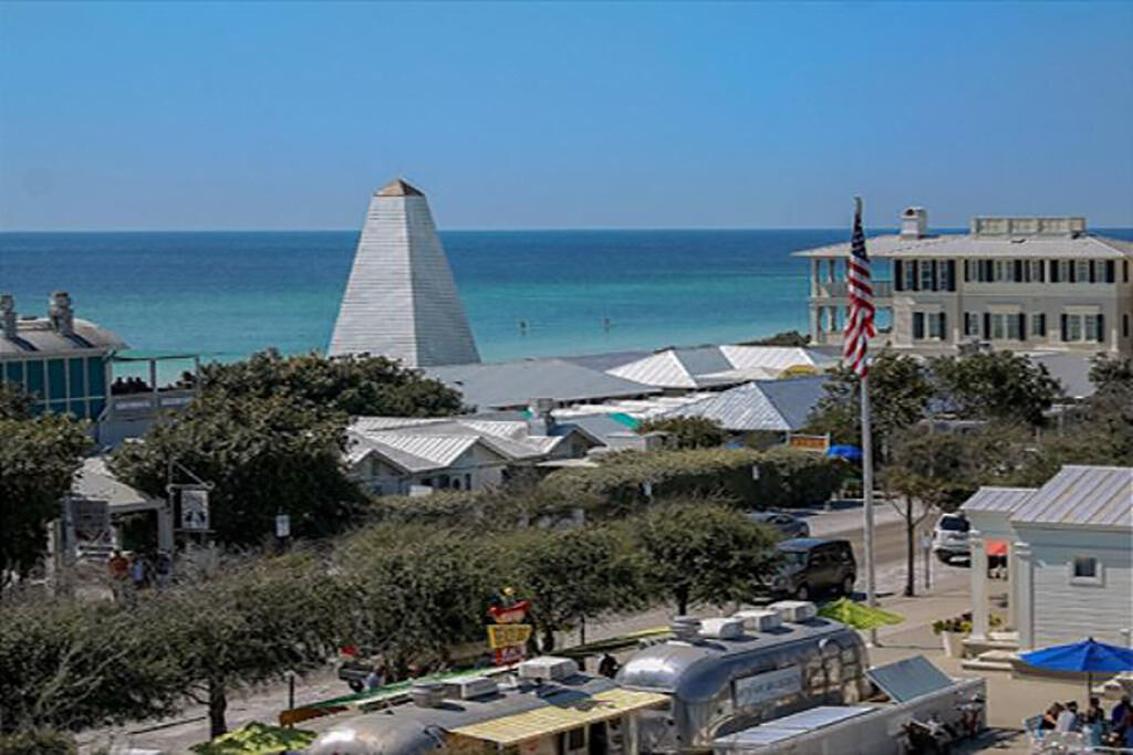1 House vacation rental located in 30A 1