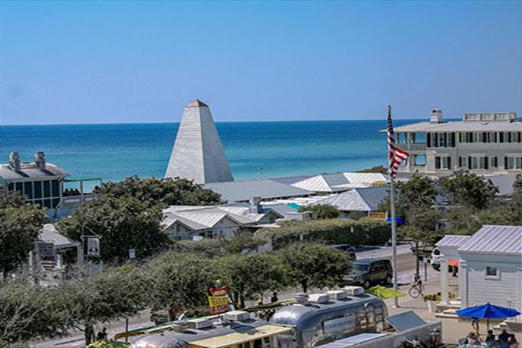 1 House vacation rental located in 30A 1
