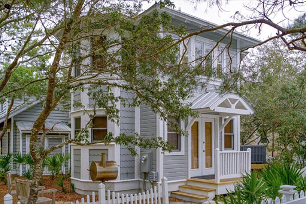 1 House vacation rental located in 30A 1