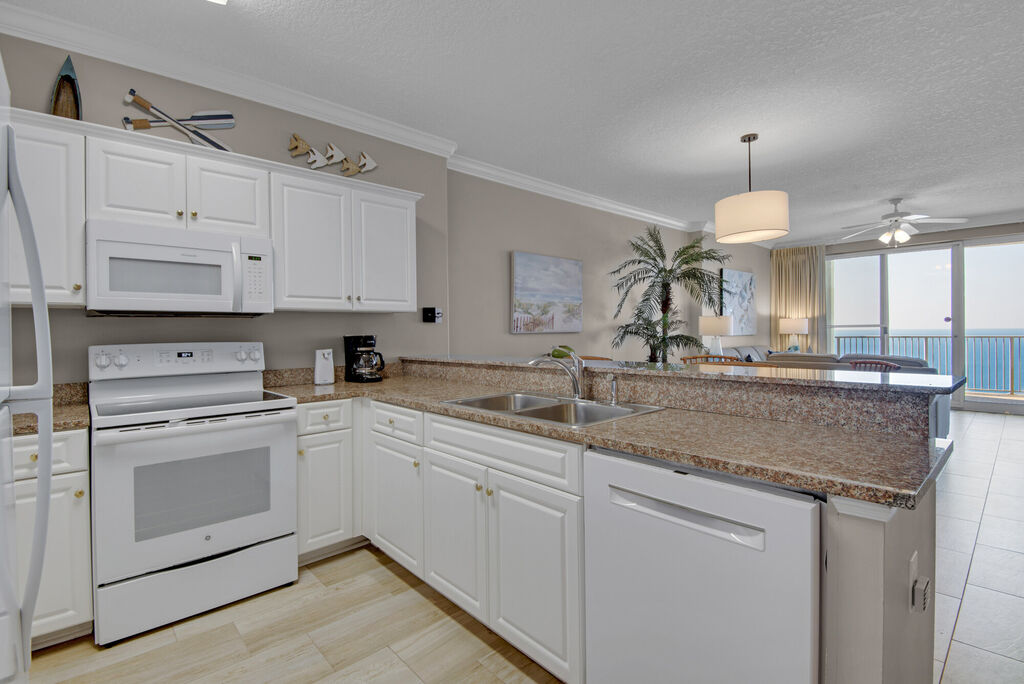 2 Condominium vacation rental located in Panama City Beach 1