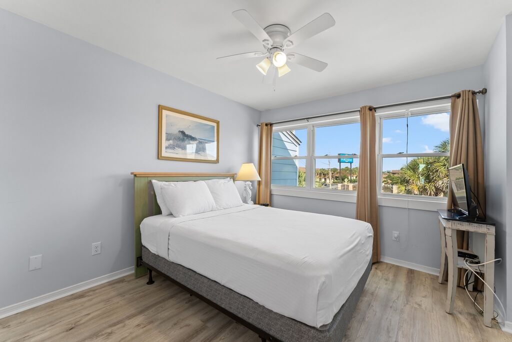 2 House vacation rental located in Panama City Beach 1