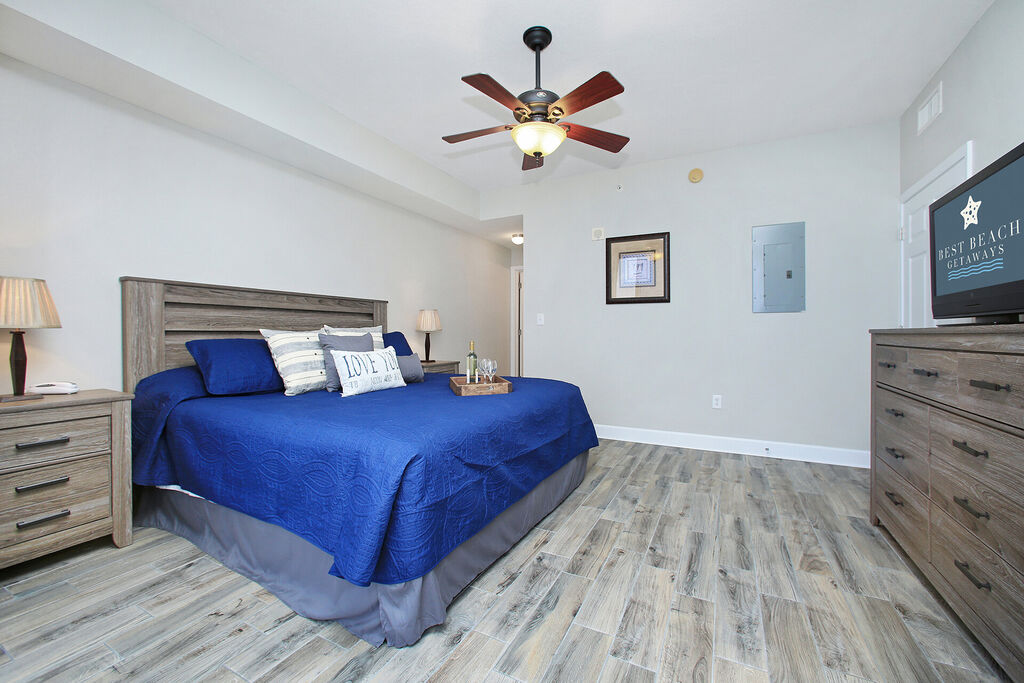 2 Condominium vacation rental located in Panama City Beach 1