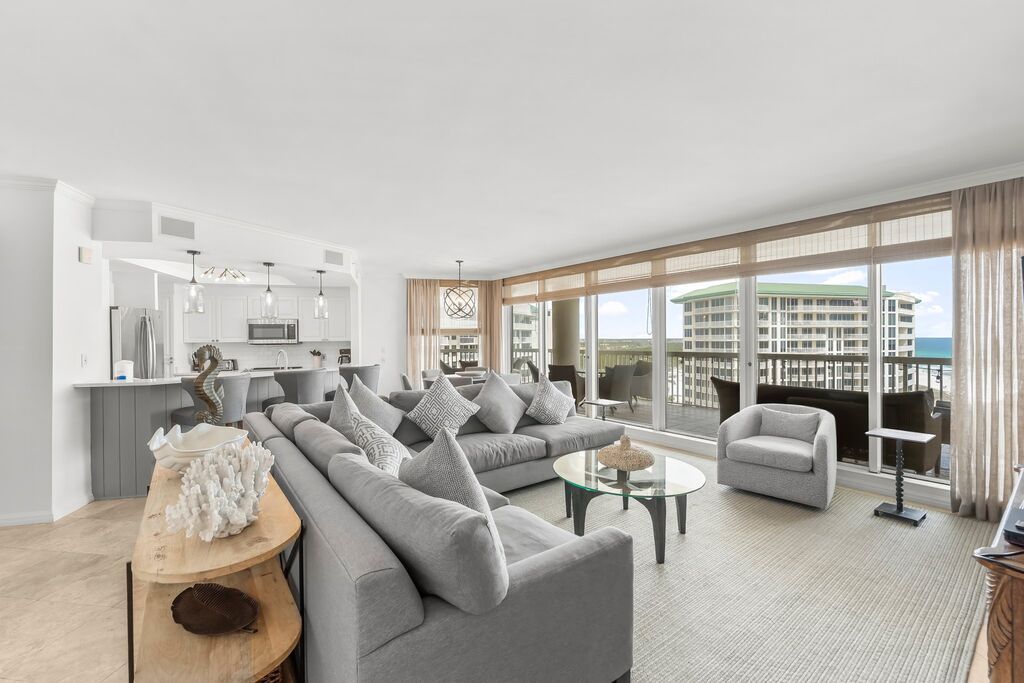 3 Condominium vacation rental located in Destin 1