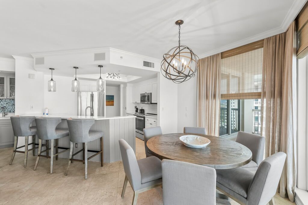 3 Condominium vacation rental located in Destin 1