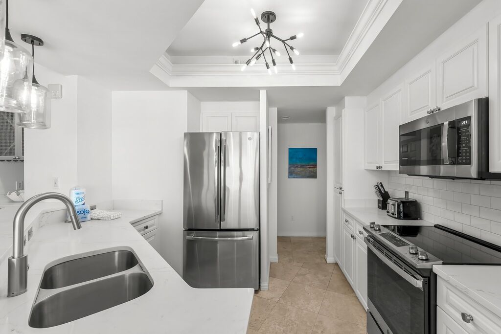 3 Condominium vacation rental located in Destin 1