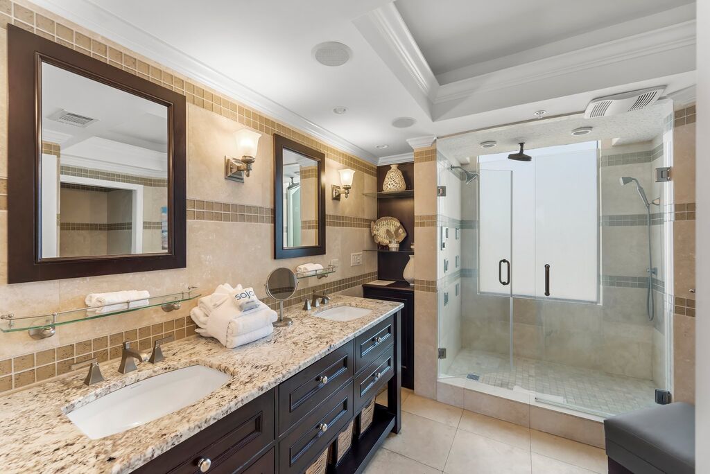 3 Condominium vacation rental located in Destin 1