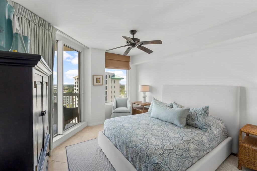 3 Condominium vacation rental located in Destin 1