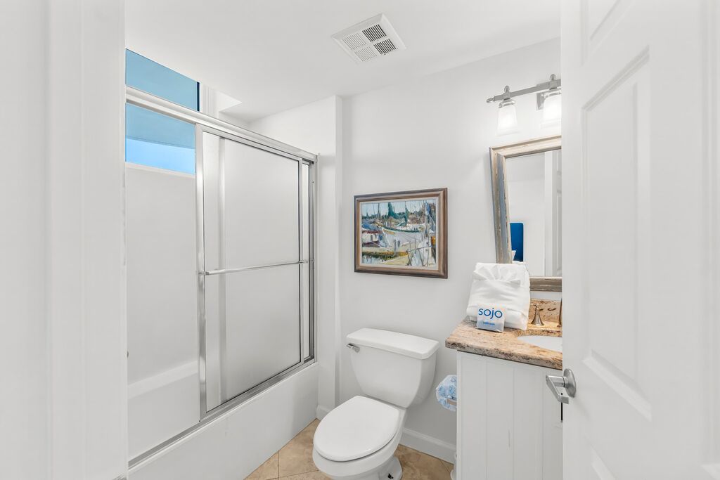 3 Condominium vacation rental located in Destin 1