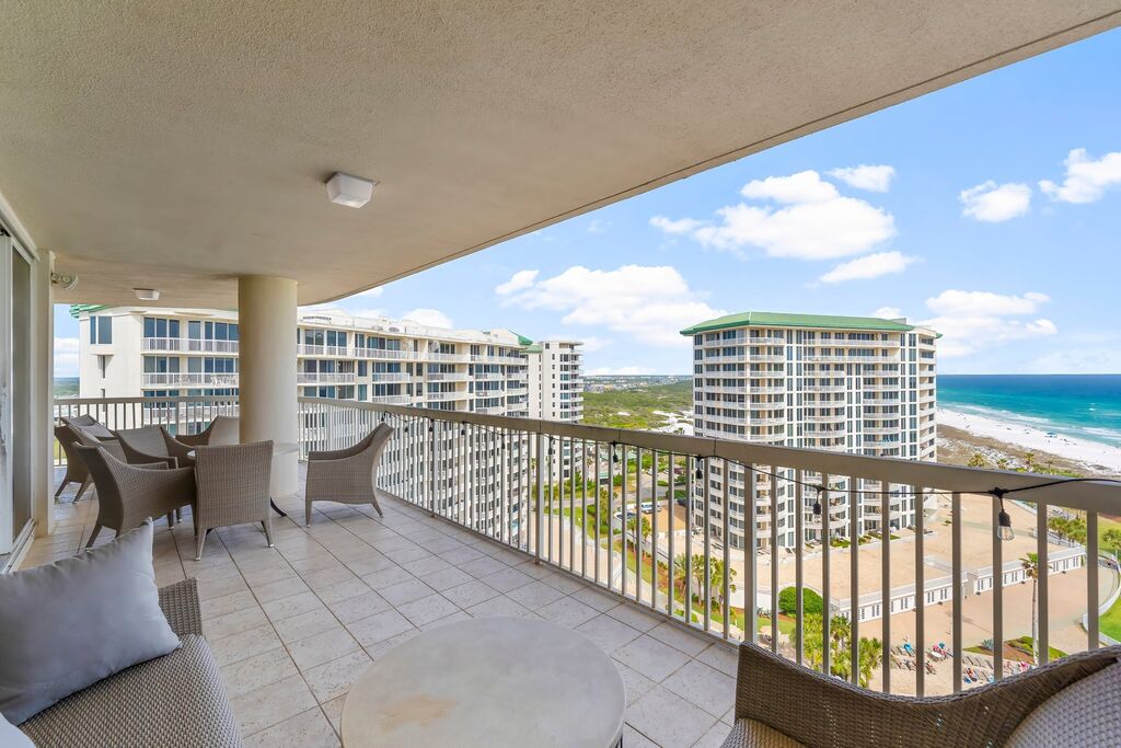3 Condominium vacation rental located in Destin 1