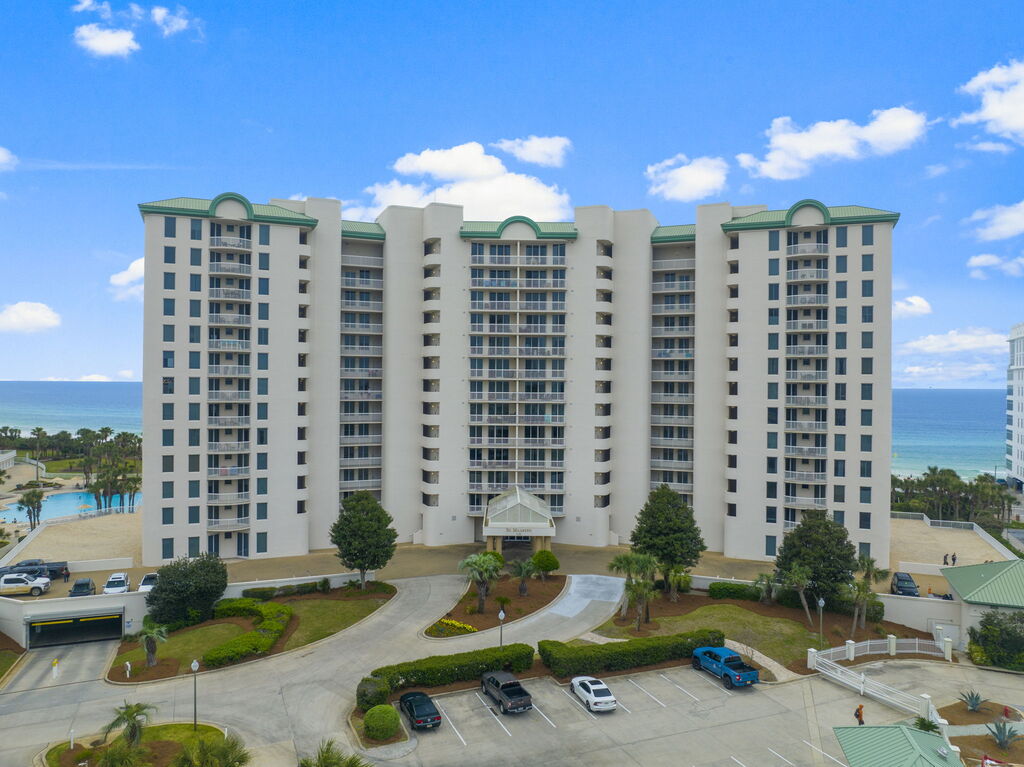 3 Condominium vacation rental located in Destin 1