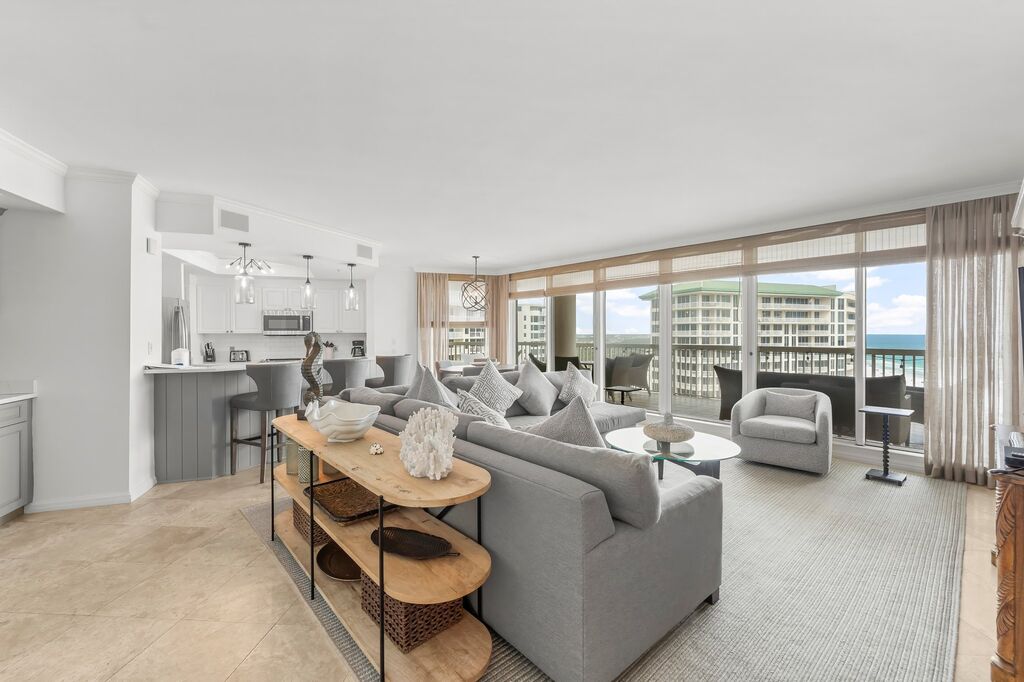 3 Condominium vacation rental located in Destin 1