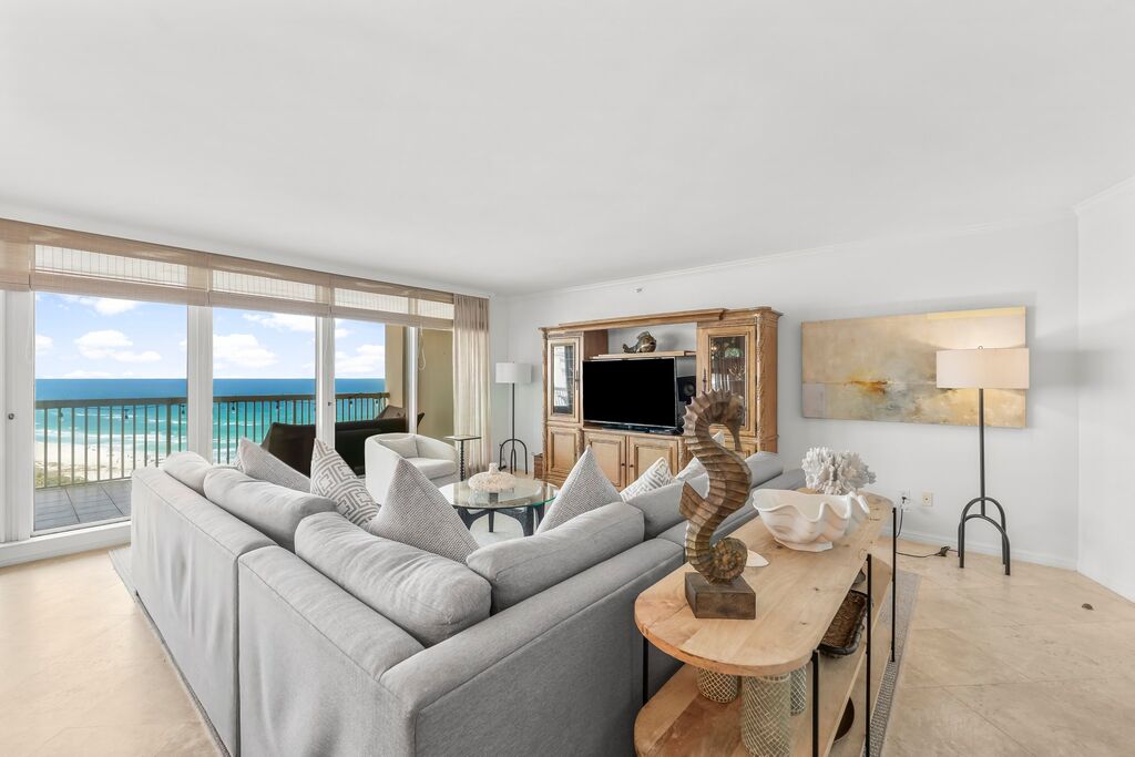 3 Condominium vacation rental located in Destin 1