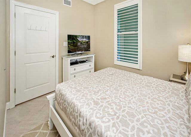 3 Condominium vacation rental located in Panama City Beach 1