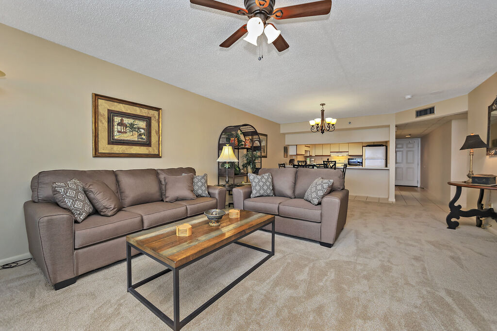 2 Condominium vacation rental located in Panama City Beach 1