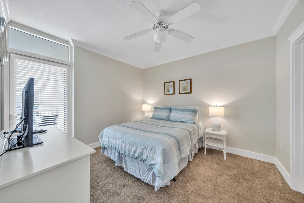 2 Condominium vacation rental located in Okaloosa Island 1