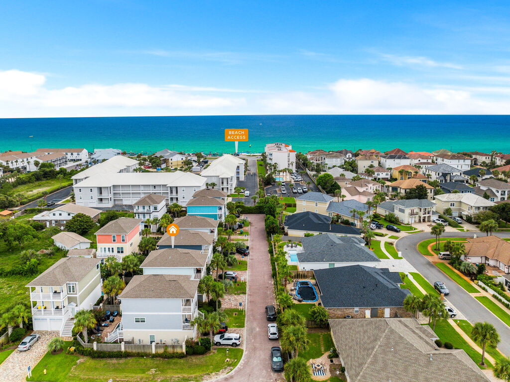 5 House vacation rental located in Destin 1