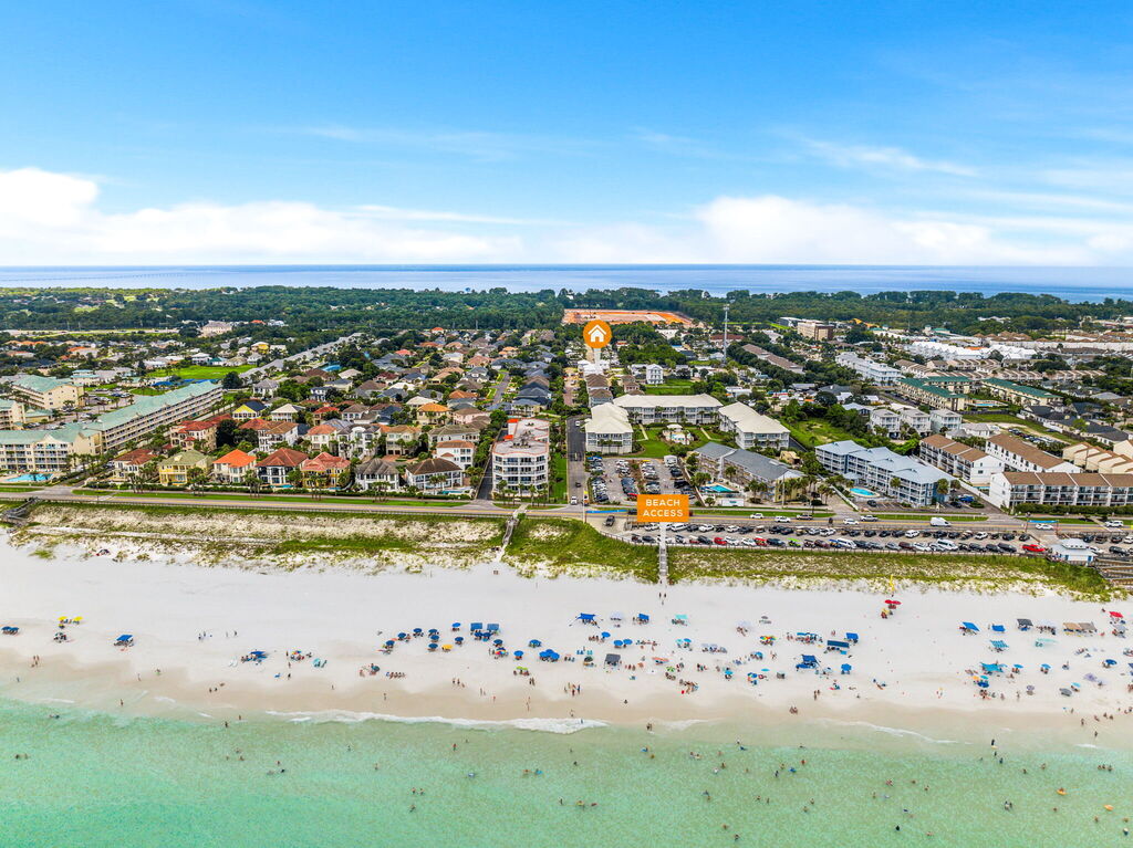 5 House vacation rental located in Destin 1