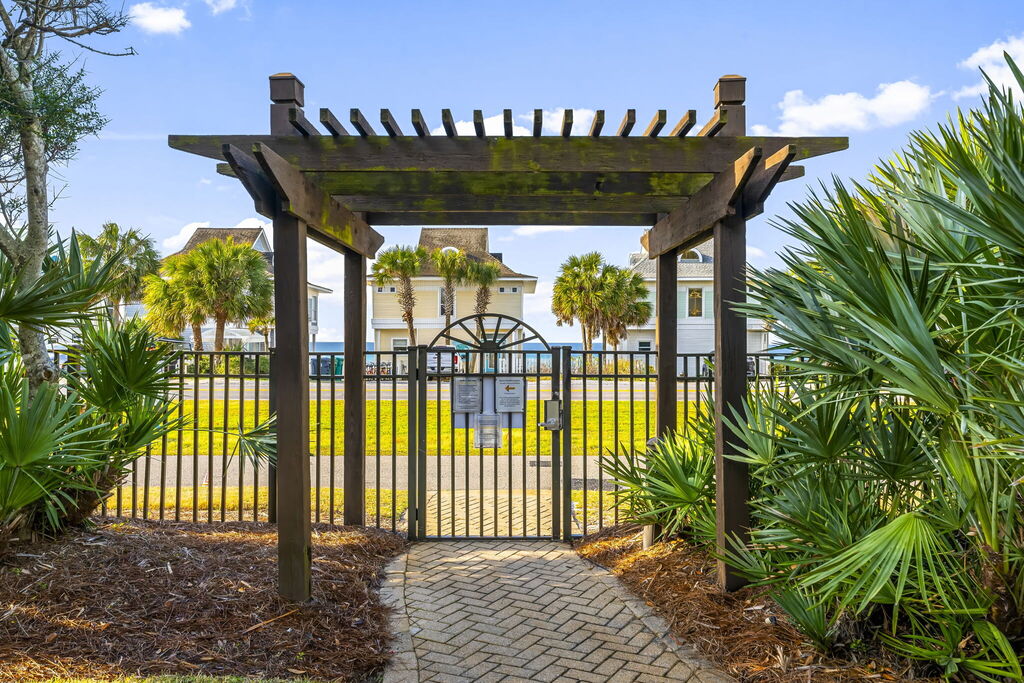 1 Condominium vacation rental located in Destin 1