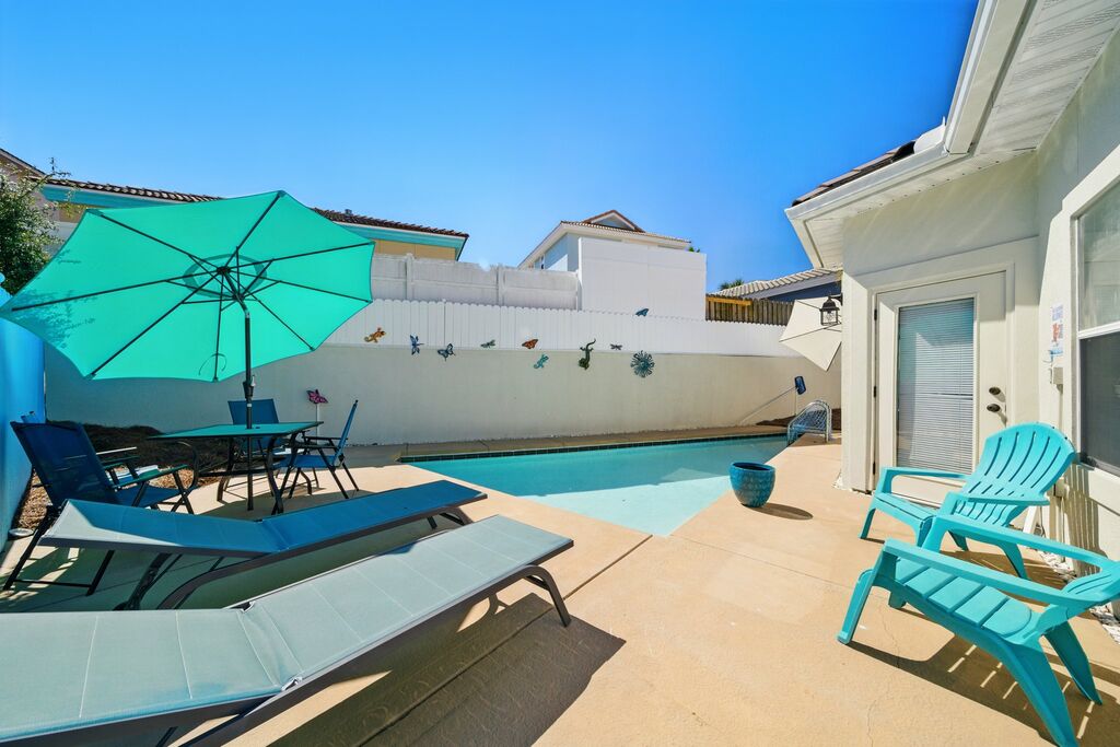 2 House vacation rental located in Destin 1