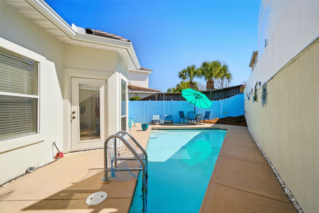 2 House vacation rental located in Destin 1