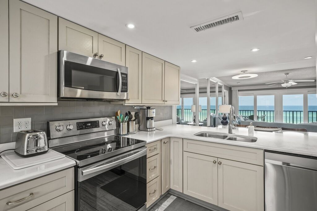 3 Condominium vacation rental located in Panama City Beach 1