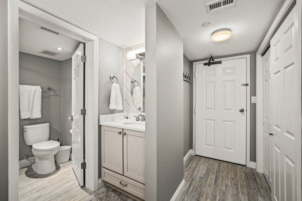 3 Condominium vacation rental located in Panama City Beach 1