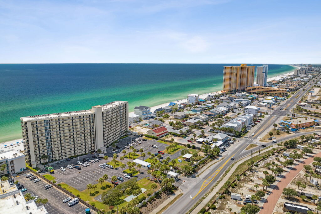 3 Condominium vacation rental located in Panama City Beach 1
