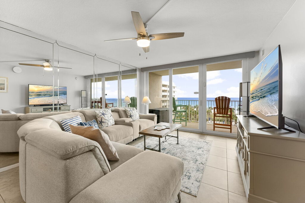 2 Condominium vacation rental located in Panama City Beach 1